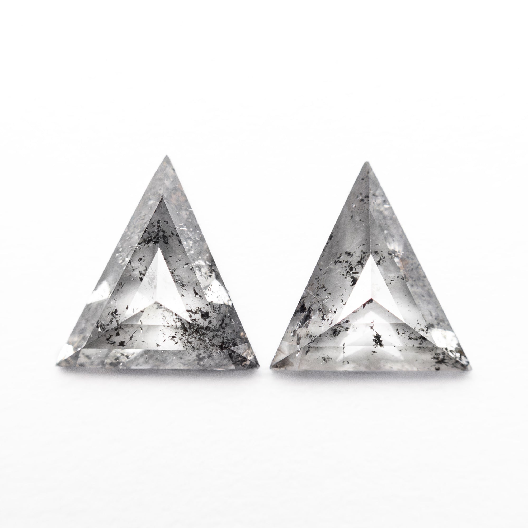 1.01cttw 2pc 6.73x6.40x2.21mm 6.65x6.31x1.82mm Triangle Rosecut Matching Pair 21869-11