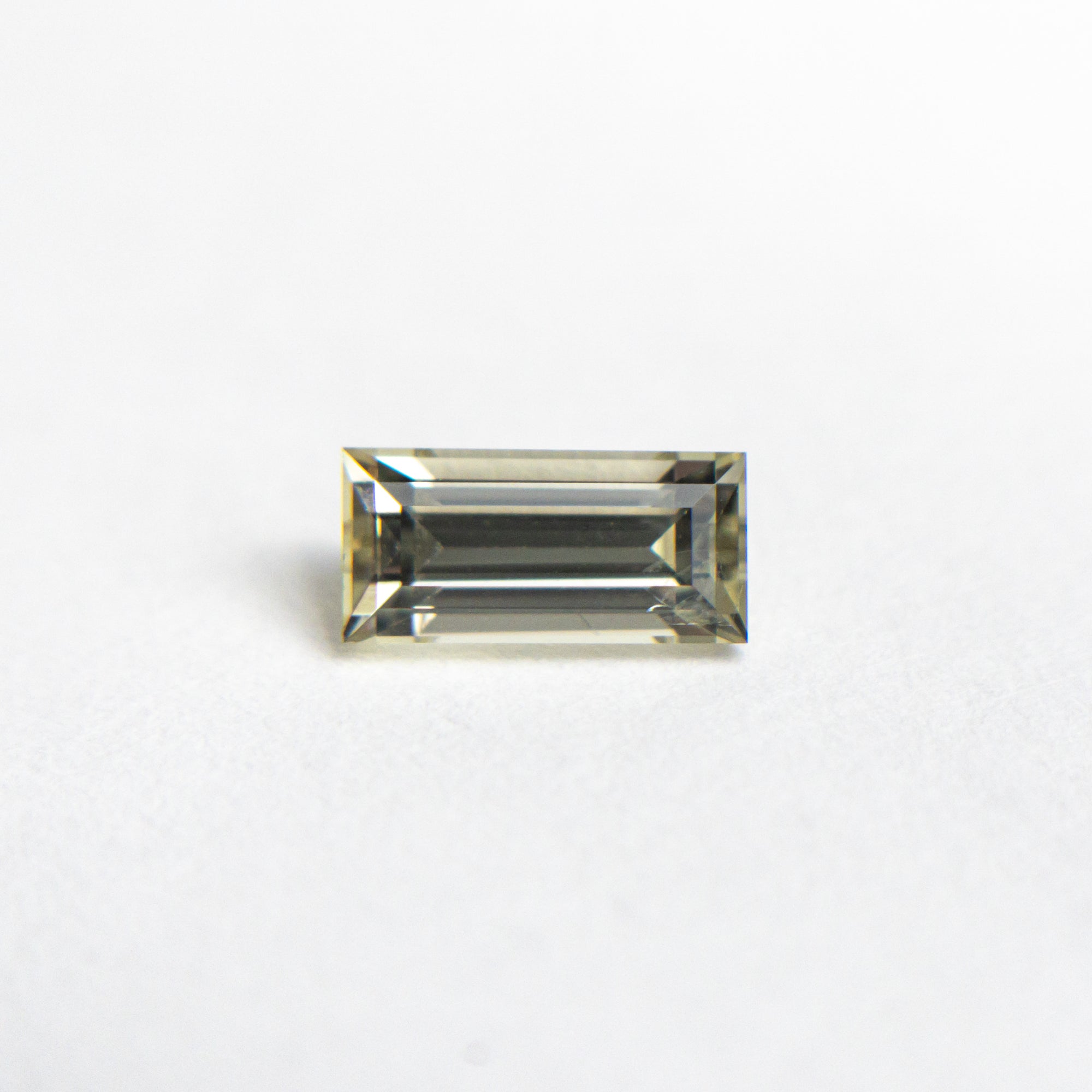 0.75ct 6.71x3.28x2.97mm Baguette Step Cut Sapphire 24172-01